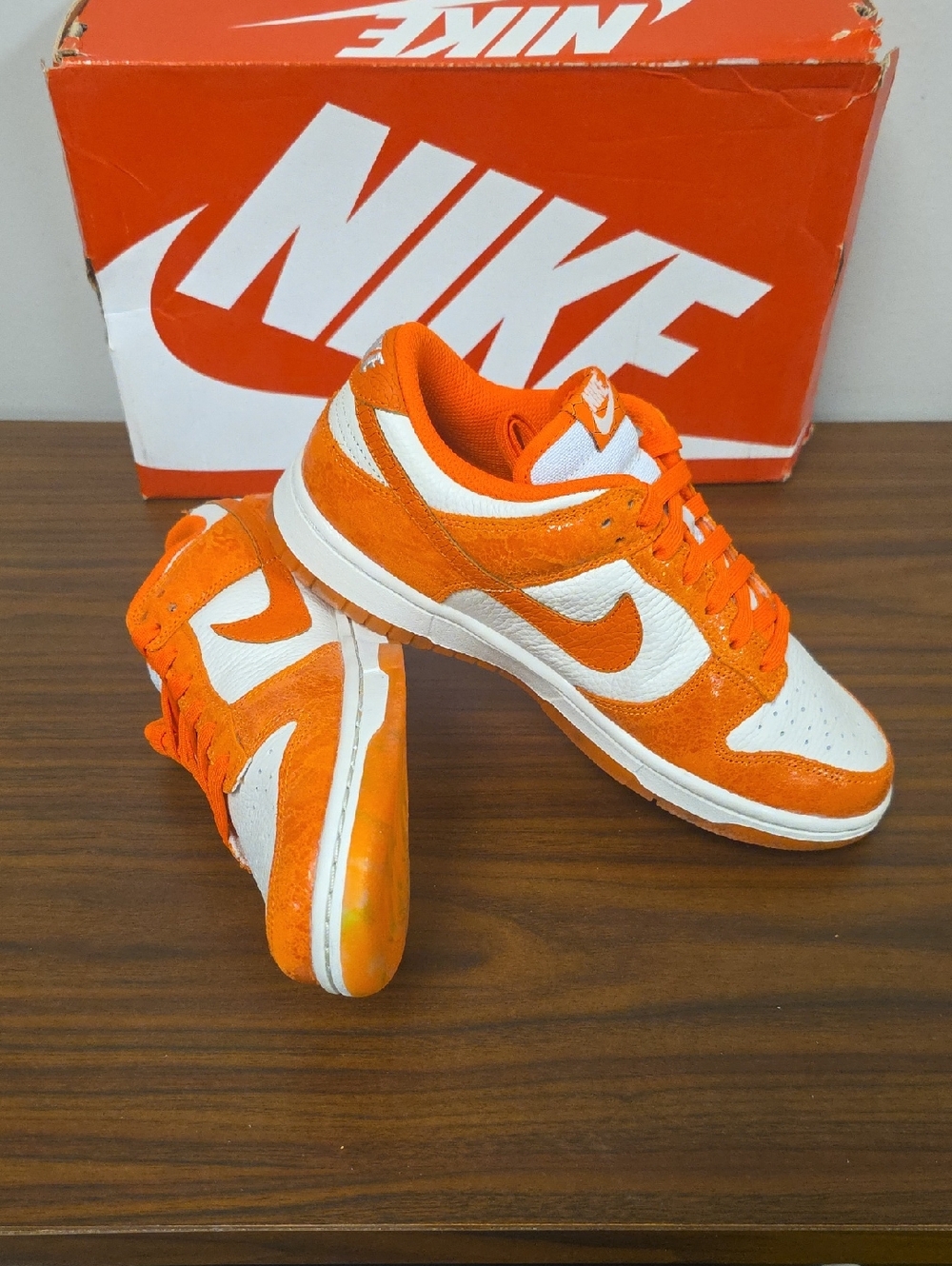 Nike Dunk Low Cracked Orange Women's Size 8 FN7773-001 New - Picture 8 of 9